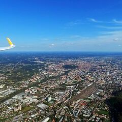 Flugwegposition um 15:16:33: Aufgenommen in der Nähe von Graz, Österreich in 1077 Meter
